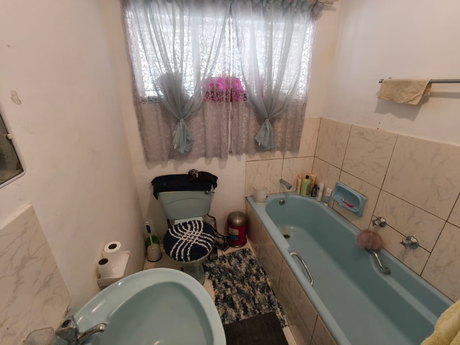 3 Bedroom Property for Sale in Protea Park North West
